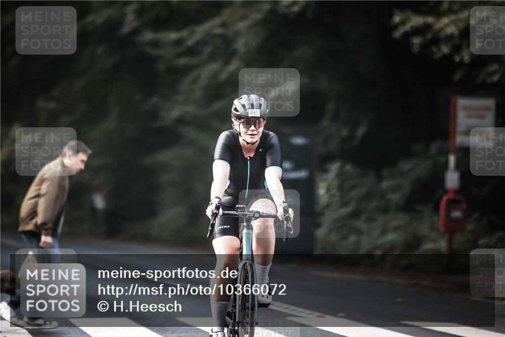 13.09.2026 - Stadtparktriathlon H.Heesch http://msf.ph/oto/10366072 13.09.2026 11:23:09 Radfahren 632, 634, 678, 698, 728, 807 meine-sportfotos.de