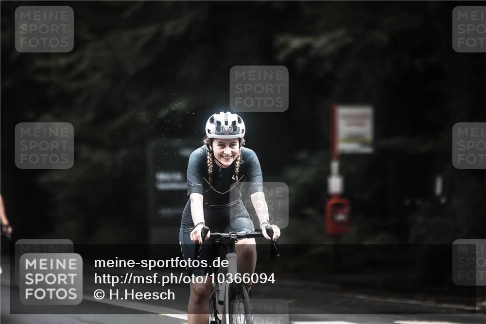 13.09.2026 - Stadtparktriathlon H.Heesch http://msf.ph/oto/10366094 13.09.2026 13:14:36 Radfahren 1283, 1312, 1341, 1391, 1400, 1410, 1435, 1464 meine-sportfotos.de