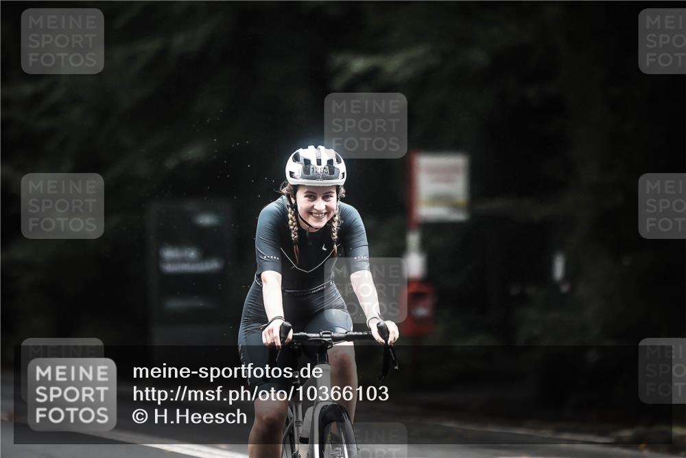 13.09.2026 - Stadtparktriathlon H.Heesch http://msf.ph/oto/10366103 13.09.2026 13:14:36 Radfahren 1283, 1312, 1341, 1391, 1400, 1410, 1435, 1464 meine-sportfotos.de