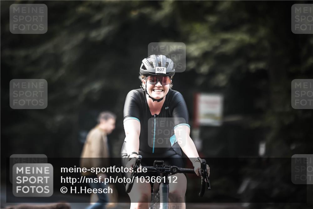 13.09.2026 - Stadtparktriathlon H.Heesch http://msf.ph/oto/10366112 13.09.2026 11:23:09 Radfahren 632, 634, 678, 698, 728, 807 meine-sportfotos.de