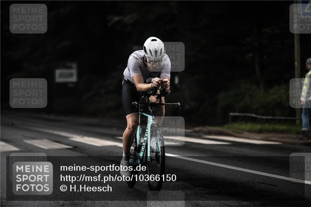 13.09.2026 - Stadtparktriathlon H.Heesch http://msf.ph/oto/10366150 13.09.2026 12:00:44 Radfahren 838, 866, 870 meine-sportfotos.de