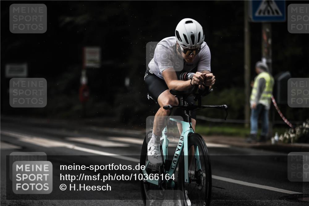 13.09.2026 - Stadtparktriathlon H.Heesch http://msf.ph/oto/10366164 13.09.2026 12:00:45 Radfahren 838, 866, 870 meine-sportfotos.de