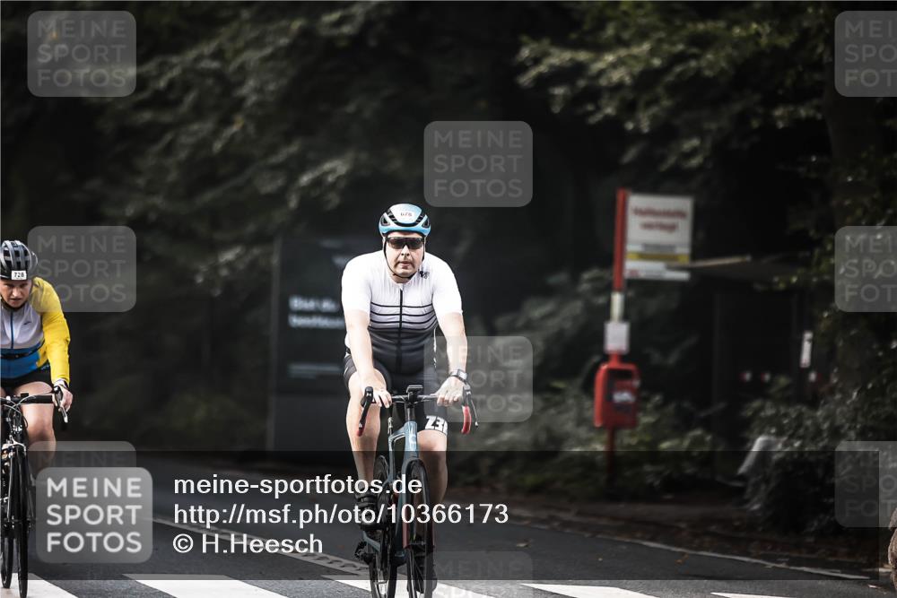 13.09.2026 - Stadtparktriathlon H.Heesch http://msf.ph/oto/10366173 13.09.2026 11:23:13 Radfahren 632, 678, 708, 728, 758, 800, 807 meine-sportfotos.de