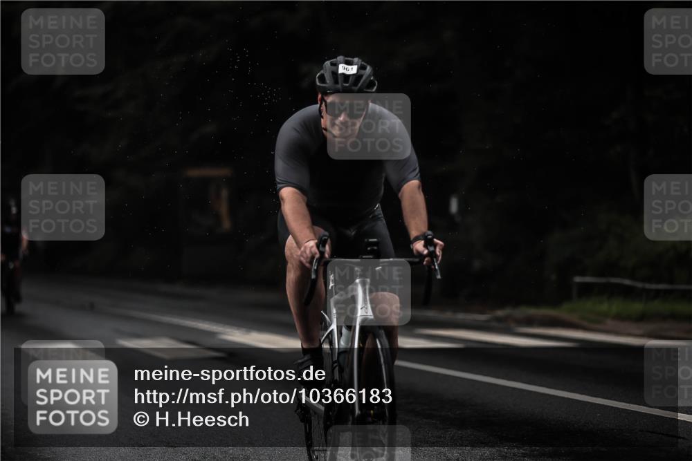 13.09.2026 - Stadtparktriathlon H.Heesch http://msf.ph/oto/10366183 13.09.2026 12:00:53 Radfahren 715, 852, 961, 1064 meine-sportfotos.de
