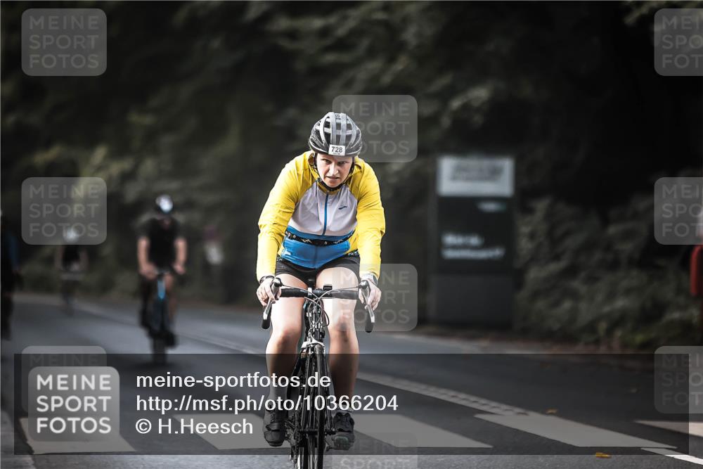 13.09.2026 - Stadtparktriathlon H.Heesch http://msf.ph/oto/10366204 13.09.2026 11:23:14 Radfahren 632, 678, 708, 728, 758, 800, 807 meine-sportfotos.de