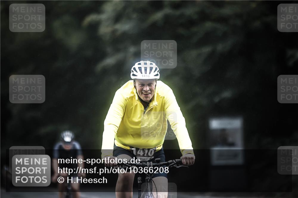 13.09.2026 - Stadtparktriathlon H.Heesch http://msf.ph/oto/10366208 13.09.2026 13:14:42 Radfahren 1283, 1312, 1360, 1391, 1400, 1410, 1435, 1464 meine-sportfotos.de