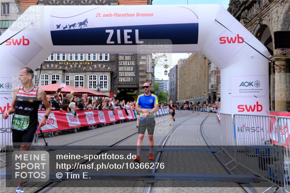 13.09.2026 - 21. swb-Marathon Bremen Tim E. http://msf.ph/oto/10366276 13.09.2026 13:03:39 Ziel 1372, 1950, 7206, 7478, 7715, 8028 meine-sportfotos.de