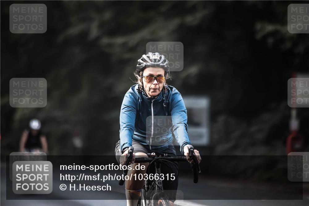 13.09.2026 - Stadtparktriathlon H.Heesch http://msf.ph/oto/10366315 13.09.2026 11:23:19 Radfahren 658, 678, 708, 728, 738, 743, 750, 758, 800 meine-sportfotos.de