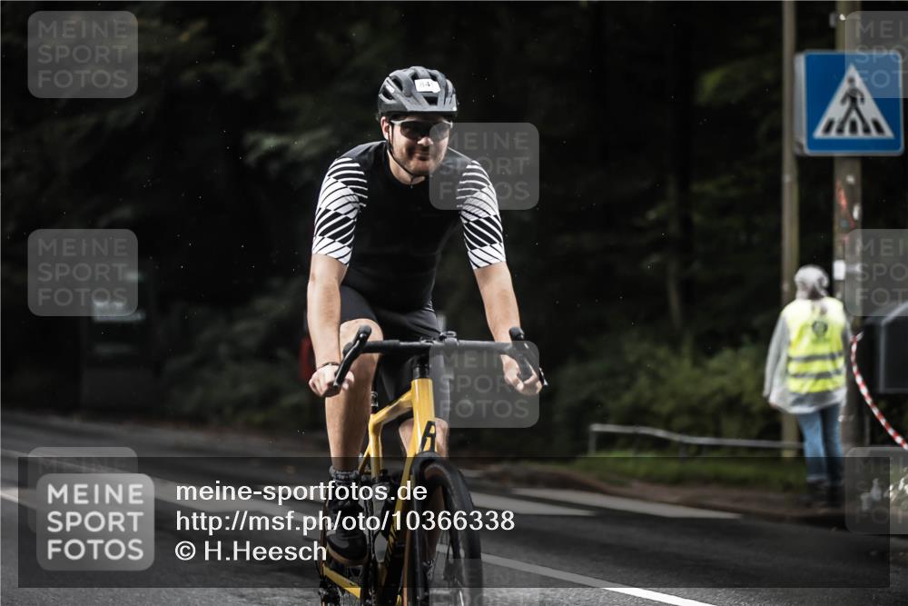 13.09.2026 - Stadtparktriathlon H.Heesch http://msf.ph/oto/10366338 13.09.2026 12:01:01 Radfahren 715, 841, 852, 885, 928, 1064 meine-sportfotos.de