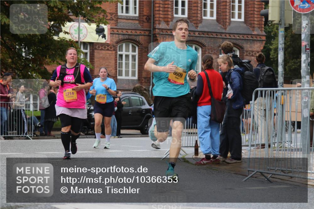 13.09.2026 - Kiel Lauf Markus Tischler http://msf.ph/oto/10366353 13.09.2026 12:10:28 Fleethörn 2714, 12540, 8609, 300, 2 meine-sportfotos.de