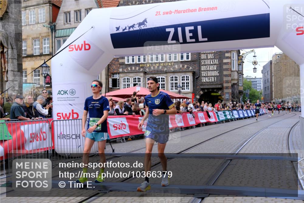 13.09.2026 - 21. swb-Marathon Bremen Tim E. http://msf.ph/oto/10366379 13.09.2026 13:04:04 Ziel 1090, 1587, 2889, 3500, 5024, 5143, 5719, 6973, 8096, 9642 meine-sportfotos.de
