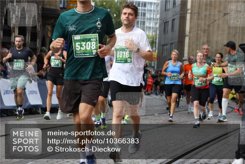 13.09.2026 - 21. swb-Marathon Bremen Strokosch-Dieckow http://msf.ph/oto/10366383 13.09.2026 13:35:38 Ziel 536, 1150, 2003, 2041, 2090, 2366, 2492, 2625, 2866, 3063, 3311, 3621, 3916, 4062, 4635, 4985, 5016, 6315, 6320, 6418, 6750, 6837, 7285, 7305, 7377, 7657, 7703, 7998, 8300, 8328, 8401, 8530, 8773, 8915, 9017, 9216, 9526, 9527, 318, 532, 607, 3056, 3087, 3226, 3485, 3704, 3780, 3857, 4048, 5071, 5157, 5308, 5381, 5467, 5468, 5584, 5586, 6649, 6724, 7235, 7675, 7691, 8335, 8705, 8816, 9784, 9862, 9892, 9912, 13121, 13213 meine-sportfotos.de