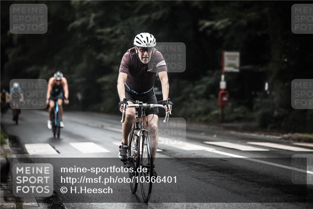 13.09.2026 - Stadtparktriathlon H.Heesch http://msf.ph/oto/10366401 13.09.2026 12:01:05 Radfahren 841, 885, 907, 928 meine-sportfotos.de