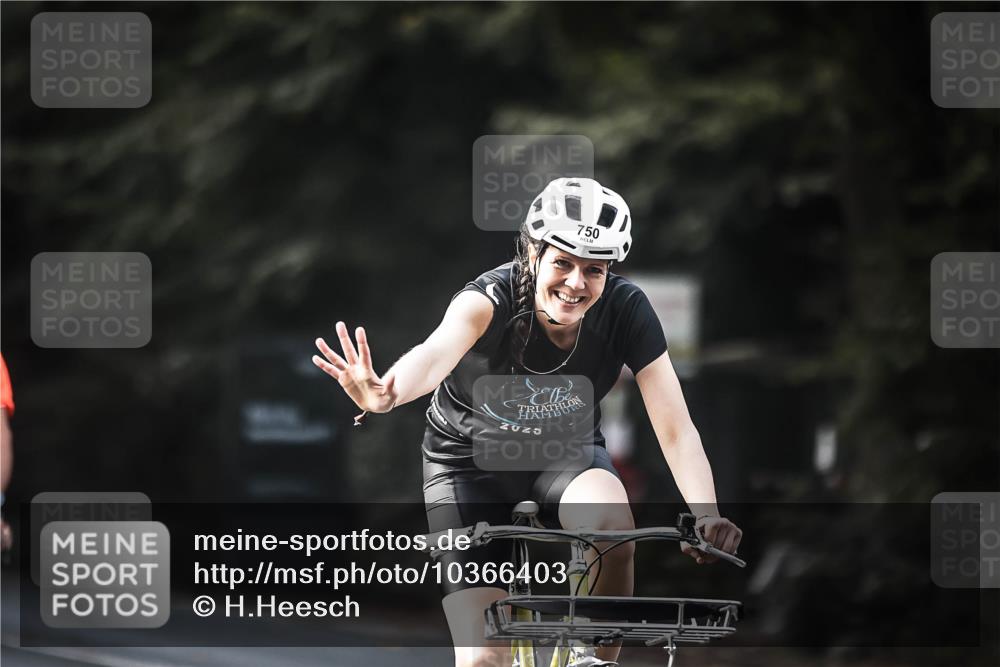13.09.2026 - Stadtparktriathlon H.Heesch http://msf.ph/oto/10366403 13.09.2026 11:23:22 Radfahren 658, 708, 714, 738, 743, 750, 758, 773, 790, 800 meine-sportfotos.de
