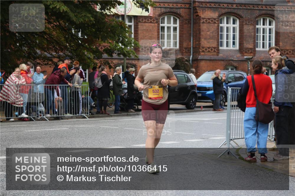 13.09.2026 - Kiel Lauf Markus Tischler http://msf.ph/oto/10366415 13.09.2026 12:11:28 Fleethörn 532, 295, 3000 meine-sportfotos.de