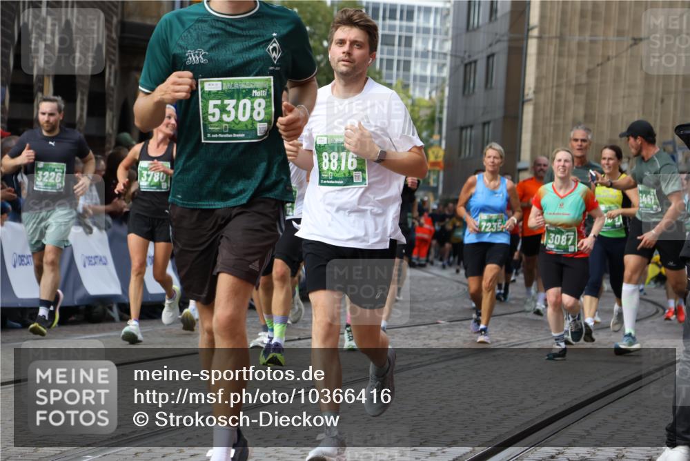 13.09.2026 - 21. swb-Marathon Bremen Strokosch-Dieckow http://msf.ph/oto/10366416 13.09.2026 13:35:38 Ziel 536, 1150, 2003, 2041, 2090, 2366, 2492, 2625, 2866, 3063, 3311, 3621, 3916, 4062, 4635, 4985, 5016, 6315, 6320, 6418, 6750, 6837, 7285, 7305, 7377, 7657, 7703, 7998, 8300, 8328, 8401, 8530, 8773, 8915, 9017, 9216, 9526, 9527, 318, 532, 607, 3056, 3087, 3226, 3485, 3704, 3780, 3857, 4048, 5071, 5157, 5308, 5381, 5467, 5468, 5584, 5586, 6649, 6724, 7235, 7675, 7691, 8335, 8705, 8816, 9784, 9862, 9892, 9912, 13121, 13213 meine-sportfotos.de