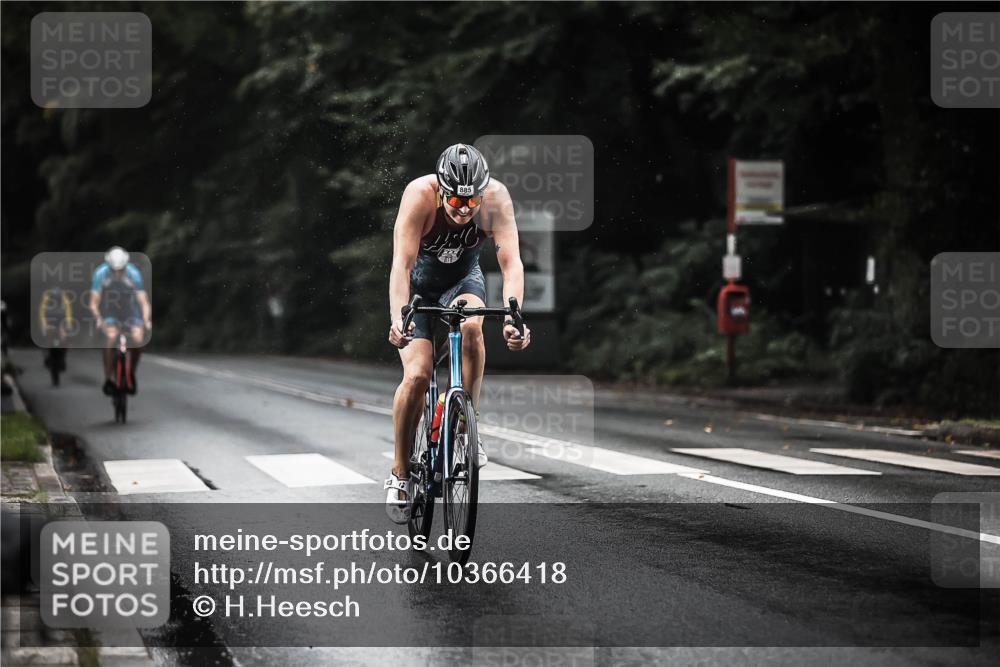 13.09.2026 - Stadtparktriathlon H.Heesch http://msf.ph/oto/10366418 13.09.2026 12:01:07 Radfahren 728, 885, 907, 928 meine-sportfotos.de