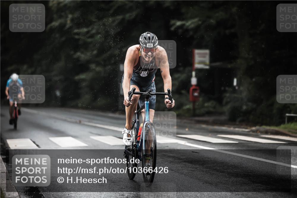 13.09.2026 - Stadtparktriathlon H.Heesch http://msf.ph/oto/10366426 13.09.2026 12:01:07 Radfahren 728, 885, 907, 928 meine-sportfotos.de