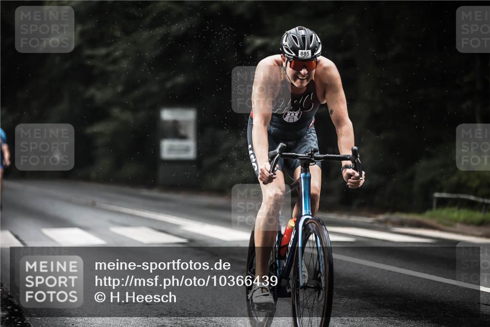 13.09.2026 - Stadtparktriathlon H.Heesch http://msf.ph/oto/10366439 13.09.2026 12:01:07 Radfahren 728, 885, 907, 928 meine-sportfotos.de