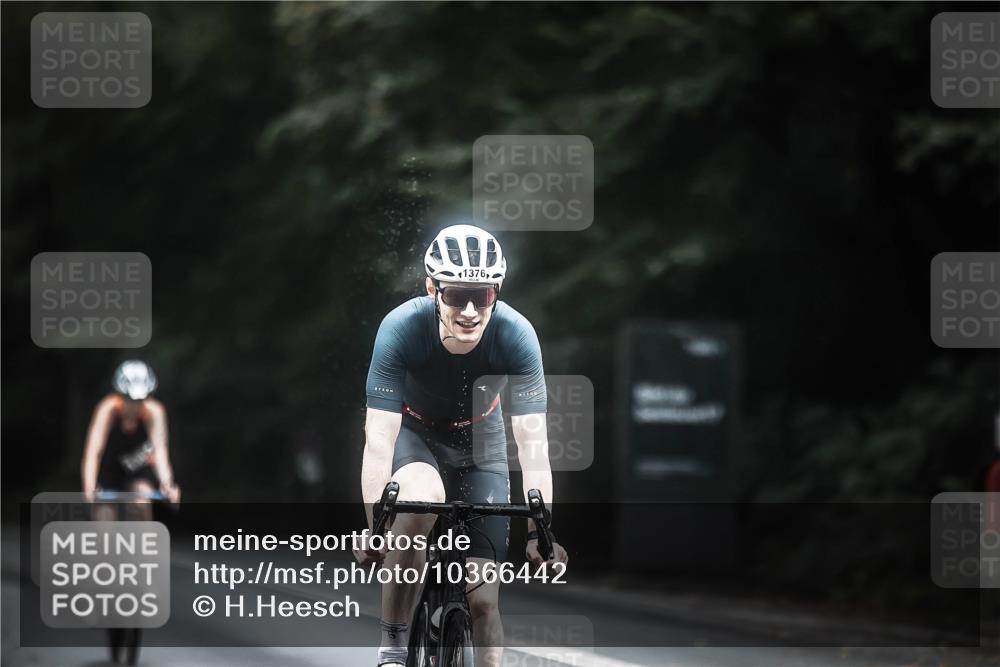13.09.2026 - Stadtparktriathlon H.Heesch http://msf.ph/oto/10366442 13.09.2026 13:15:19 Radfahren 1304, 1310, 1317, 1376, 1381 meine-sportfotos.de