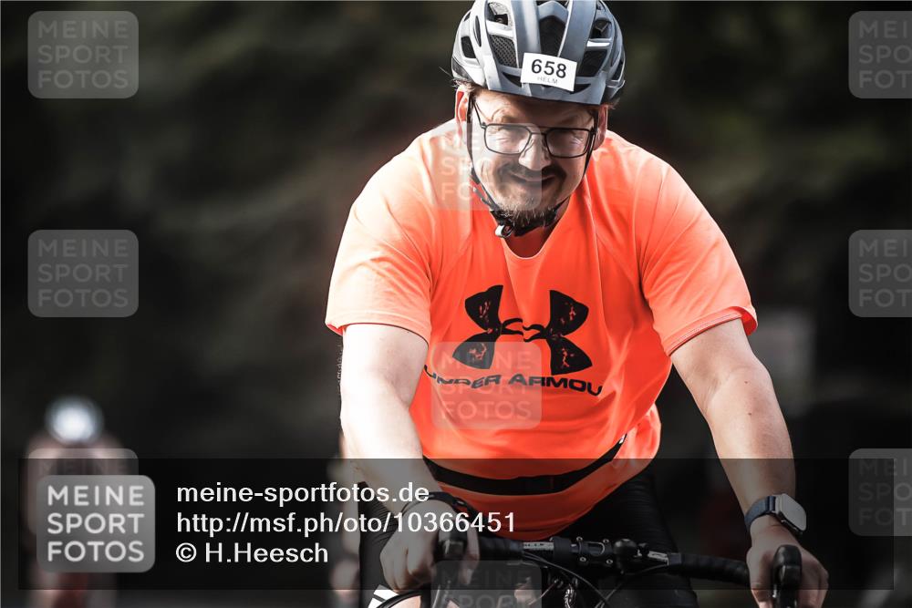 13.09.2026 - Stadtparktriathlon H.Heesch http://msf.ph/oto/10366451 13.09.2026 11:23:23 Radfahren 658, 708, 714, 738, 743, 750, 758, 773, 790 meine-sportfotos.de