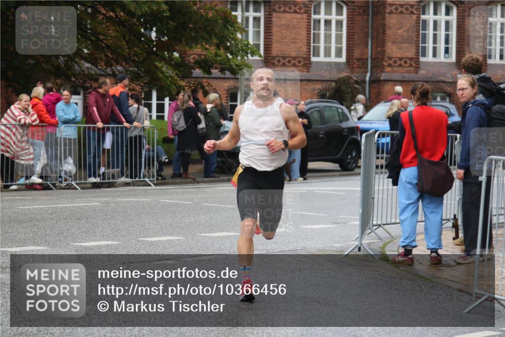 13.09.2026 - Kiel Lauf Markus Tischler http://msf.ph/oto/10366456 13.09.2026 12:11:55 Fleethörn 000 meine-sportfotos.de