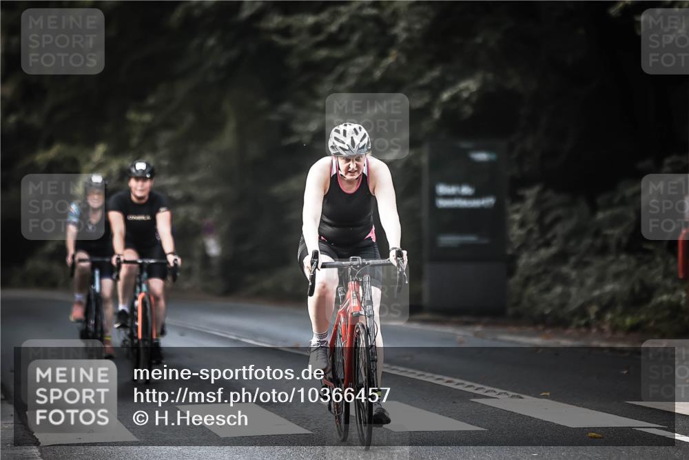 13.09.2026 - Stadtparktriathlon H.Heesch http://msf.ph/oto/10366457 13.09.2026 11:23:25 Radfahren 658, 714, 738, 743, 750, 758, 773, 790 meine-sportfotos.de