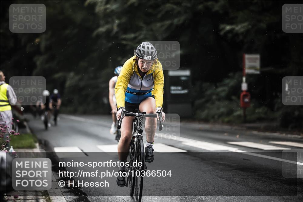 13.09.2026 - Stadtparktriathlon H.Heesch http://msf.ph/oto/10366504 13.09.2026 12:01:13 Radfahren 728, 874, 907, 1006, 1050 meine-sportfotos.de