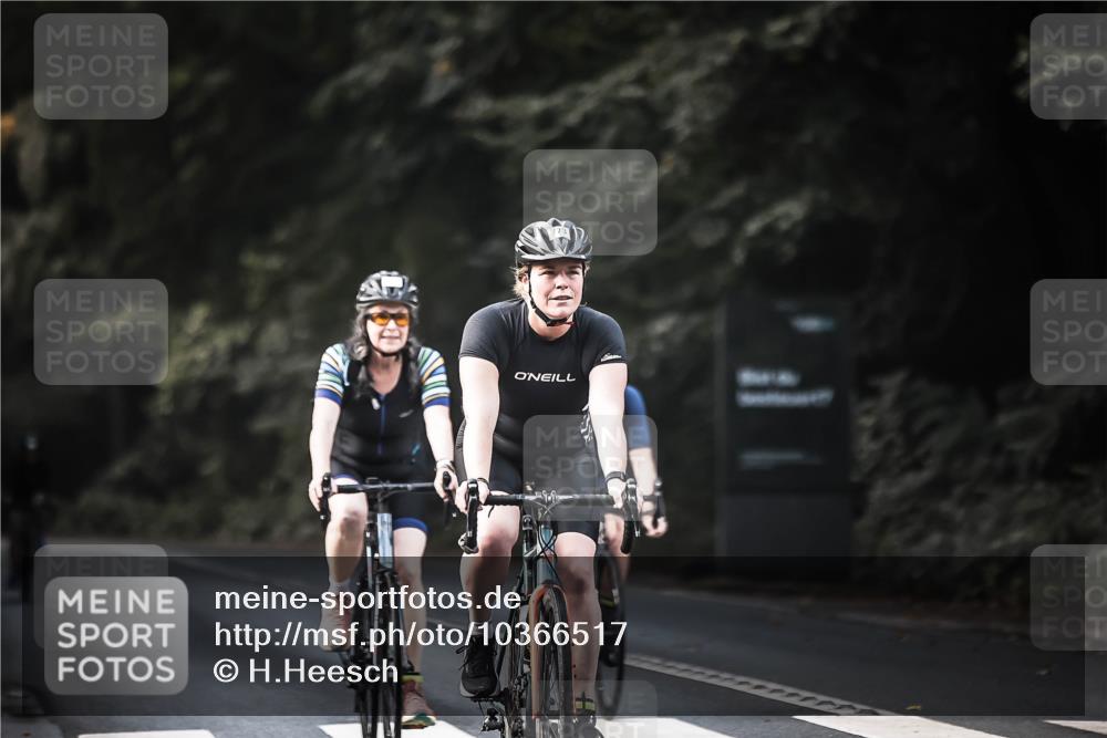13.09.2026 - Stadtparktriathlon H.Heesch http://msf.ph/oto/10366517 13.09.2026 11:23:26 Radfahren 658, 714, 738, 743, 750, 773, 790, 802 meine-sportfotos.de