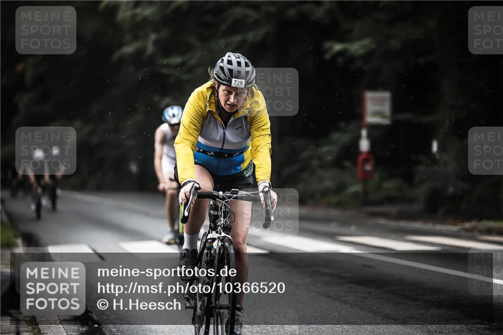 13.09.2026 - Stadtparktriathlon H.Heesch http://msf.ph/oto/10366520 13.09.2026 12:01:13 Radfahren 728, 874, 907, 1006, 1050 meine-sportfotos.de