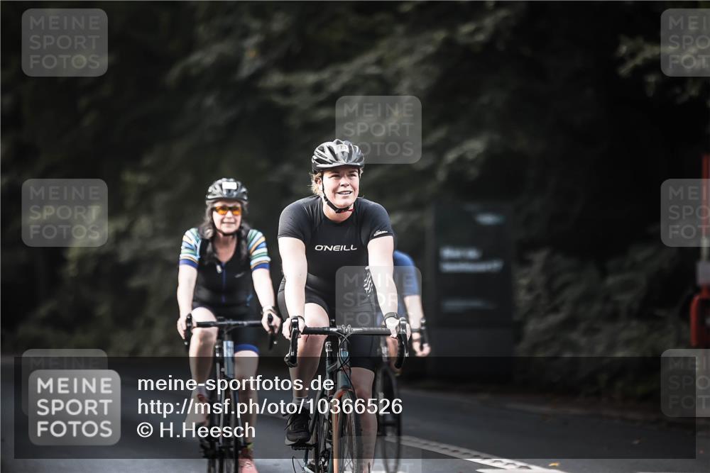 13.09.2026 - Stadtparktriathlon H.Heesch http://msf.ph/oto/10366526 13.09.2026 11:23:26 Radfahren 658, 714, 738, 743, 750, 773, 790, 802 meine-sportfotos.de