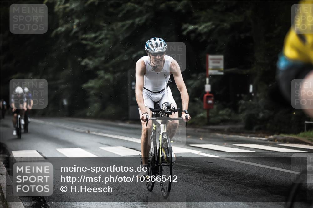 13.09.2026 - Stadtparktriathlon H.Heesch http://msf.ph/oto/10366542 13.09.2026 12:01:14 Radfahren 728, 835, 874, 907, 1006, 1050 meine-sportfotos.de