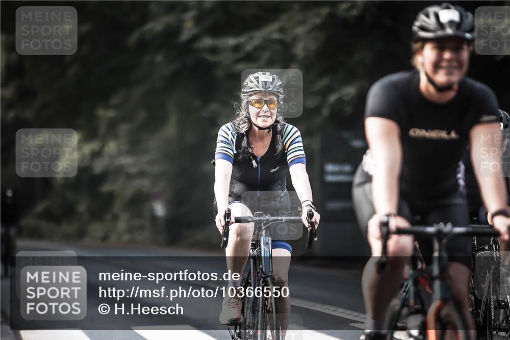 13.09.2026 - Stadtparktriathlon H.Heesch http://msf.ph/oto/10366550 13.09.2026 11:23:27 Radfahren 658, 679, 714, 738, 743, 750, 773, 790, 802 meine-sportfotos.de