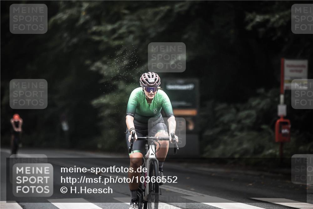 13.09.2026 - Stadtparktriathlon H.Heesch http://msf.ph/oto/10366552 13.09.2026 13:15:30 Radfahren 1244, 1281, 1317, 1379, 1466 meine-sportfotos.de