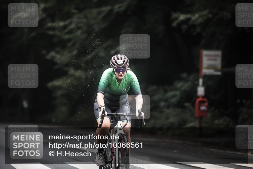 13.09.2026 - Stadtparktriathlon H.Heesch http://msf.ph/oto/10366561 13.09.2026 13:15:30 Radfahren 1244, 1281, 1317, 1379, 1466 meine-sportfotos.de