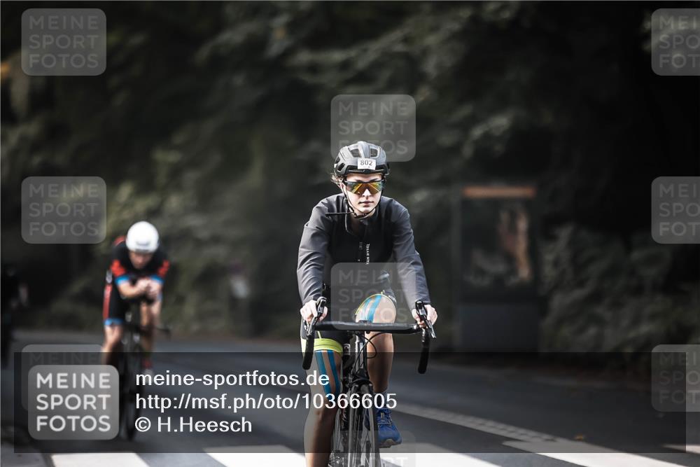 13.09.2026 - Stadtparktriathlon H.Heesch http://msf.ph/oto/10366605 13.09.2026 11:23:32 Radfahren 679, 714, 765, 773, 790, 802 meine-sportfotos.de