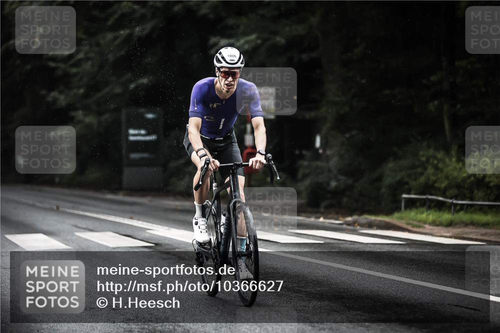 13.09.2026 - Stadtparktriathlon H.Heesch http://msf.ph/oto/10366627 13.09.2026 12:01:17 Radfahren 728, 835, 861, 874, 995, 1006, 1027, 1050 meine-sportfotos.de