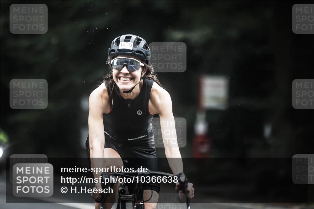 13.09.2026 - Stadtparktriathlon H.Heesch http://msf.ph/oto/10366638 13.09.2026 13:15:37 Radfahren 1219, 1244, 1379, 1466 meine-sportfotos.de