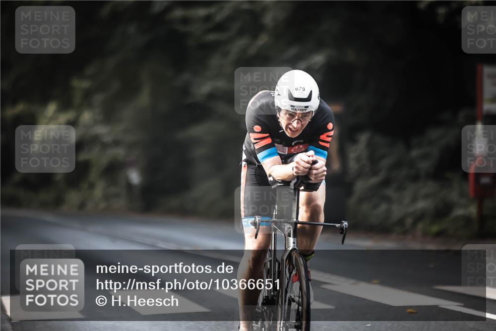 13.09.2026 - Stadtparktriathlon H.Heesch http://msf.ph/oto/10366651 13.09.2026 11:23:34 Radfahren 679, 765, 802, 804 meine-sportfotos.de