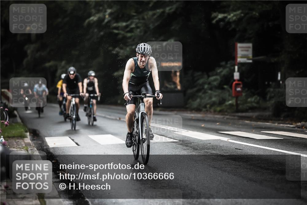 13.09.2026 - Stadtparktriathlon H.Heesch http://msf.ph/oto/10366666 13.09.2026 12:01:20 Radfahren 835, 861, 874, 939, 995, 1006, 1027, 1050 meine-sportfotos.de