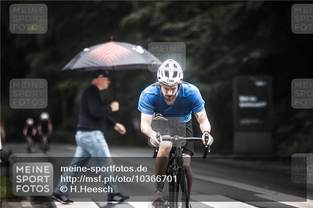 13.09.2026 - Stadtparktriathlon H.Heesch http://msf.ph/oto/10366701 13.09.2026 13:15:48 Radfahren 1300, 1307, 1423 meine-sportfotos.de