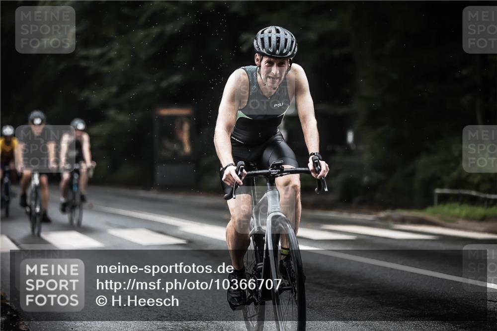 13.09.2026 - Stadtparktriathlon H.Heesch http://msf.ph/oto/10366707 13.09.2026 12:01:21 Radfahren 835, 861, 939, 966, 995, 1006, 1027, 1050 meine-sportfotos.de