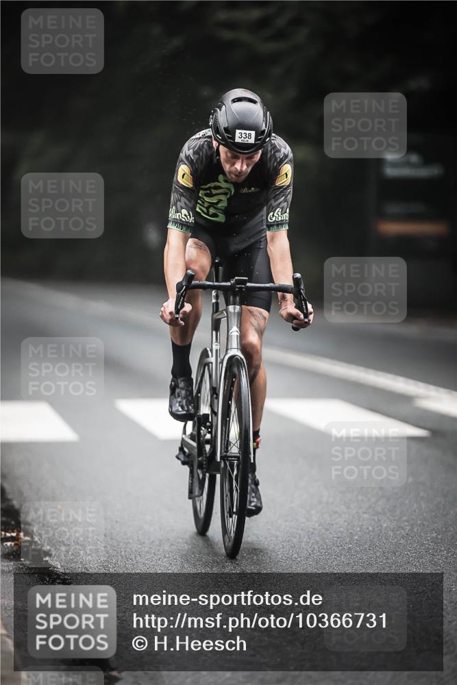 13.09.2026 - Stadtparktriathlon H.Heesch http://msf.ph/oto/10366731 13.09.2026 10:14:39 Radfahren 338 meine-sportfotos.de