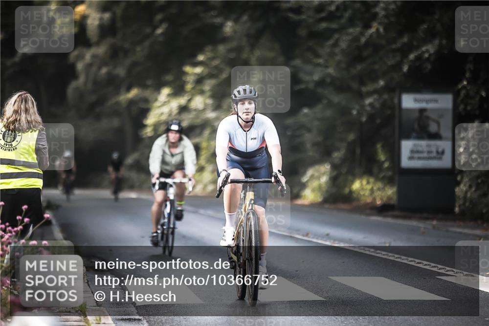 13.09.2026 - Stadtparktriathlon H.Heesch http://msf.ph/oto/10366752 13.09.2026 11:23:45 Radfahren 756, 774, 804 meine-sportfotos.de