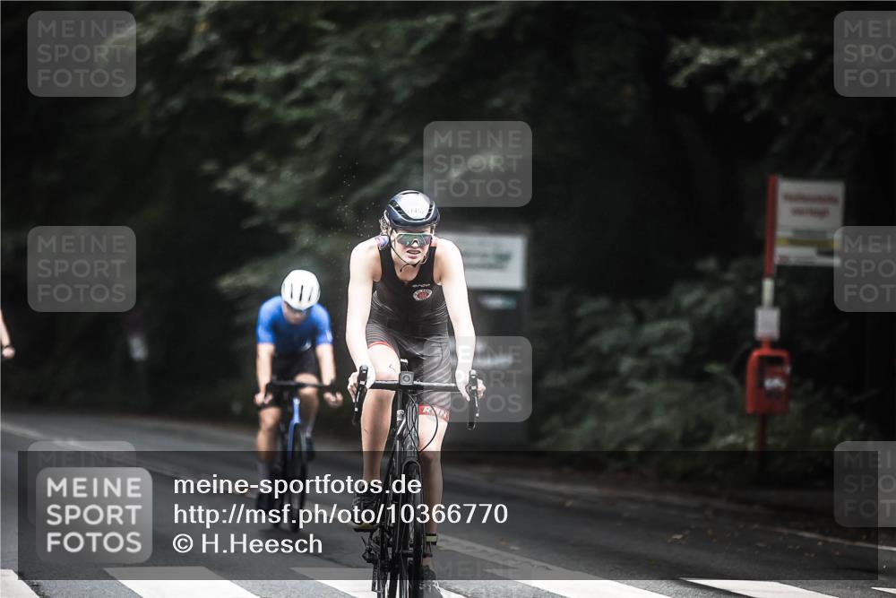 13.09.2026 - Stadtparktriathlon H.Heesch http://msf.ph/oto/10366770 13.09.2026 13:16:04 Radfahren 1258, 1366, 1428, 1452 meine-sportfotos.de