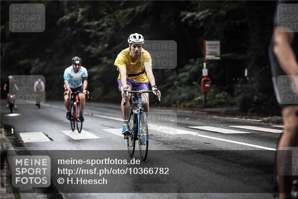 13.09.2026 - Stadtparktriathlon H.Heesch http://msf.ph/oto/10366782 13.09.2026 12:01:23 Radfahren 835, 861, 939, 966, 995, 1006, 1017, 1027, 1800 meine-sportfotos.de