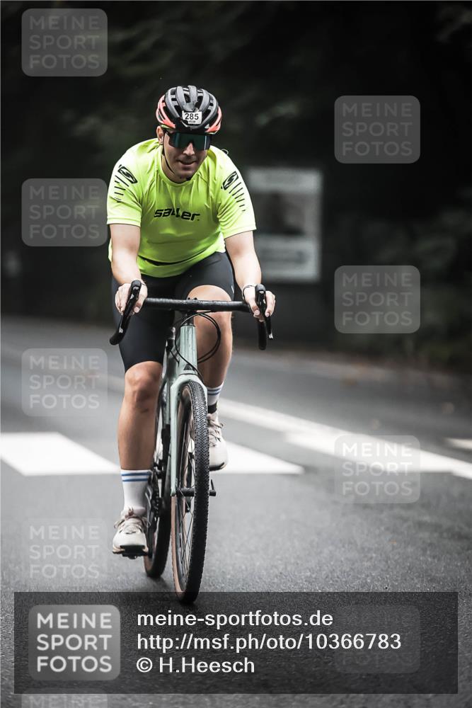 13.09.2026 - Stadtparktriathlon H.Heesch http://msf.ph/oto/10366783 13.09.2026 10:14:47 Radfahren 285, 314 meine-sportfotos.de