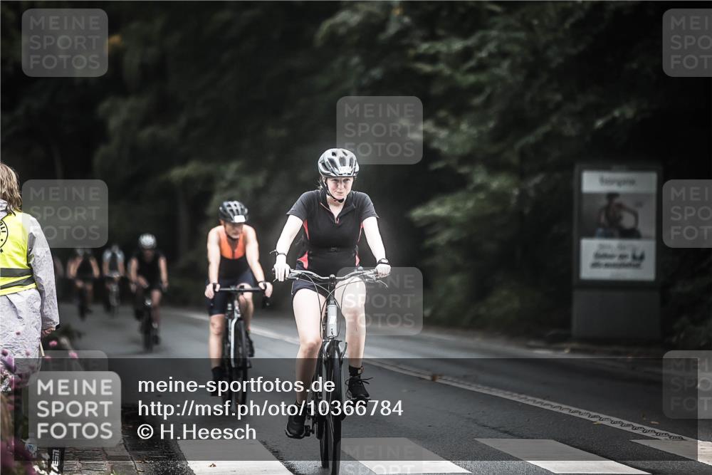13.09.2026 - Stadtparktriathlon H.Heesch http://msf.ph/oto/10366784 13.09.2026 13:16:06 Radfahren 1258, 1366, 1418, 1428, 1452 meine-sportfotos.de