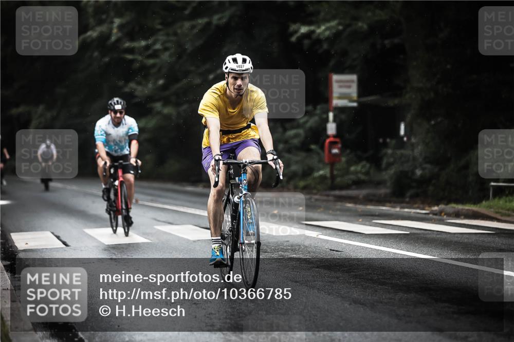 13.09.2026 - Stadtparktriathlon H.Heesch http://msf.ph/oto/10366785 13.09.2026 12:01:23 Radfahren 835, 861, 939, 966, 995, 1006, 1017, 1027, 1800 meine-sportfotos.de