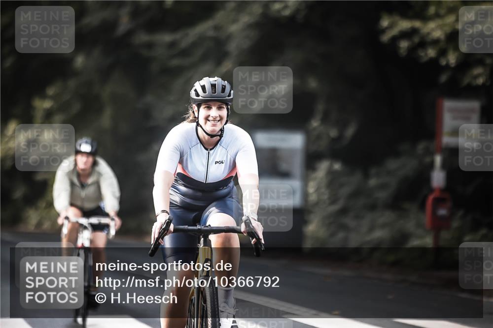 13.09.2026 - Stadtparktriathlon H.Heesch http://msf.ph/oto/10366792 13.09.2026 11:23:47 Radfahren 756, 774 meine-sportfotos.de